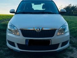 Weiß Gebraucht 2013 Skoda Roomster Plus Edition Van / Kleinbus | 4.800 € (Etwas zu teuer)