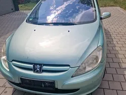 Grün Gebraucht 2004 Peugeot 307 Kombi | 749 €