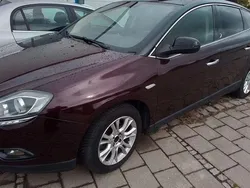 Rot Gebraucht 2011 Lancia Delta Gold Kleinwagen | 3.370 € (Guter Preis)