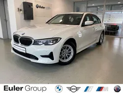Weiss Gebraucht 2019 BMW 318 Limousine | 22.899 € (Fairer Preis)