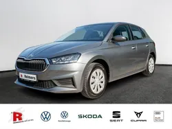 Grau Gebraucht 2023 Skoda Fabia Ambition Limousine | 15.490 € (Fairer Preis)