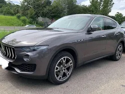 Grau Gebraucht 2017 Maserati Levante SUV | 35.950 €