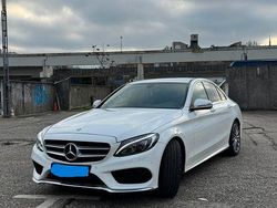 Weiß Gebraucht 2017 Mercedes C220 AMG line Limousine | 18.900 € (Fairer Preis)