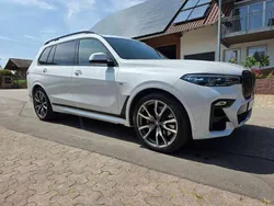 Weiß Gebraucht 2021 BMW X7 M Performance SUV | 71.900 € (Etwas zu teuer)
