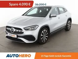 Grau Gebraucht 2020 Mercedes GLA200 AMG line SUV | 32.110 € (Guter Preis)