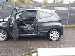 Grau Gebraucht 2018 Toyota Aygo Kleinwagen | 6.000 € (Guter Preis)
