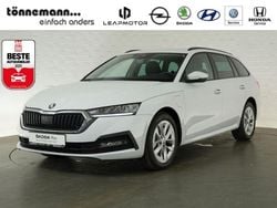 Weiss Gebraucht 2022 Skoda Octavia Ambition Kombi | 23.924 € (Guter Preis)