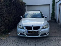 Silber Gebraucht 2009 BMW 318 Kombi | 3.900 € (Superpreis)