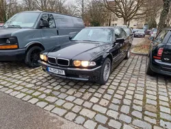 Schwarz Gebraucht 2001 BMW 728 Limousine | 18.500 €