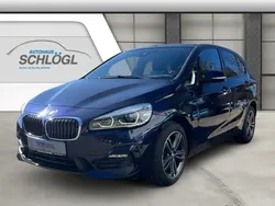 Blau imperialblau brillanteffekt me metallic Gebraucht 2018 BMW 218 Active Tourer Sport Line Van / Kleinbus | 16.900 € (Fairer Preis)