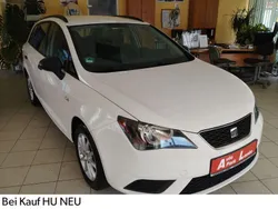Weiß Gebraucht 2012 Seat Ibiza Reference Limousine | 6.850 € (Etwas zu teuer)