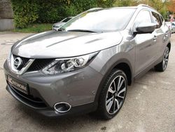 Grau Gebraucht 2016 Nissan Qashqai 360º SUV | 15.500 € (Fairer Preis)