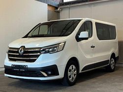 Weiß Gebraucht 2022 Renault Trafic Life Van | 29.990 € (Guter Preis)
