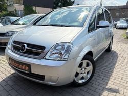Silber Gebraucht 2005 Opel Meriva Edition Van / Kleinbus | 4.999 € (Etwas zu teuer)