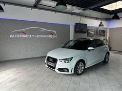 Weiß Gebraucht 2012 Audi A1 Sportback Ambition Kleinwagen | 12.900 €