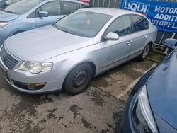 Silber Gebraucht 2006 VW Passat Limousine | 666 € (Superpreis)