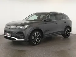 Delfingrau Gebraucht 2024 VW Tiguan R-line SUV | 48.484 € (Superpreis)