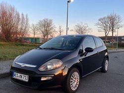Schwarz Gebraucht 2011 Fiat Punto Dynamic Limousine | 2.299 € (Guter Preis)