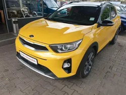 Gelb Gebraucht 2018 Kia Stonic Spirit SUV | 11.700 € (Guter Preis)