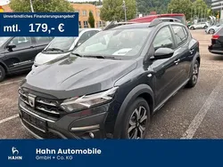 Grau Gebraucht 2022 Dacia Sandero Stepway Kleinwagen | 13.430 € (Fairer Preis)