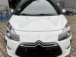 Weiß Gebraucht 2014 Citroën DS3 Kleinwagen | 4.900 € (Fairer Preis)