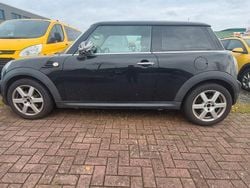 Midnight black metallic (metallic) Gebraucht 2012 Mini Cooper Pepper Kleinwagen | 3.999 € (Superpreis)
