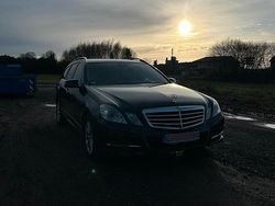 Blau Gebraucht 2013 Mercedes E220 Kombi | 7.000 € (Guter Preis)