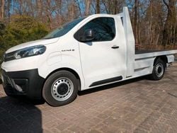 Weiß Gebraucht 2024 Toyota Proace Van | 22.000 €