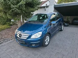 Blau Gebraucht 2009 Mercedes B170 Van / Kleinbus | 4.200 € (Fairer Preis)