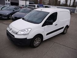 Weiß Gebraucht 2015 Citroën Berlingo Proline Van / Kleinbus | 5.999 € (Fairer Preis)