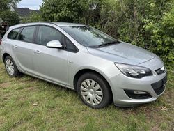 Grau Gebraucht 2013 Opel Astra Kombi | 4.300 € (Guter Preis)