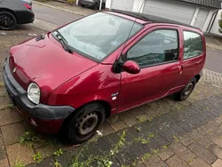 Rot Gebraucht 2004 Renault Twingo Kleinwagen | 850 € (Fairer Preis)