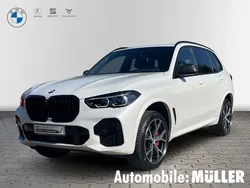 Weiss Gebraucht 2022 BMW X5 M Sport SUV | 64.450 € (Teuer)