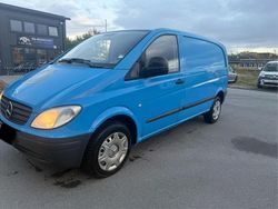 Blau Gebraucht 2004 Mercedes Vito Abholung | 3.500 €
