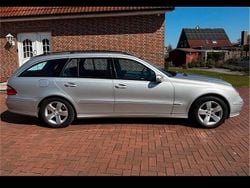Silber Gebraucht 2004 Mercedes E320 Avantgarde Kombi | 3.700 € (Guter Preis)