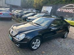 Blau Gebraucht 2006 Mercedes C180 Coupé | 3.999 € (Fairer Preis)