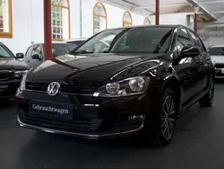 Schwarz Gebraucht 2016 VW Golf VII Allstar Limousine | 10.999 € (Fairer Preis)