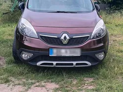 Rot Gebraucht 2018 Renault Scénic IV Bose Edition Van / Kleinbus | 12.000 € (Fairer Preis)