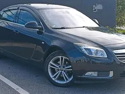 Schwarz Gebraucht 2012 Opel Insignia Kombi | 4.500 € (Etwas zu teuer)