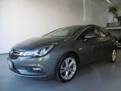 Grau Gebraucht 2017 Opel Astra Limousine | 11.455 € (Fairer Preis)