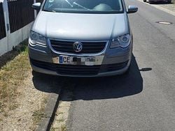 Silber Gebraucht 2009 VW Touran Van / Kleinbus | 4.000 € (Fairer Preis)