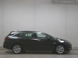 Onyx schwarz Gebraucht 2023 Opel Astra Elegance Kombi | 11.880 € (Superpreis)