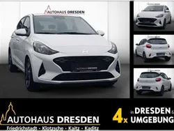 Atlas white / sol Neu 2024 Hyundai i10 Trend Kleinwagen | 15.480 € (Guter Preis)