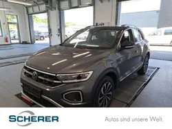 Indiumgrau metallic (metallic) Gebraucht 2022 VW T-Roc Style SUV | 24.900 € (Superpreis)