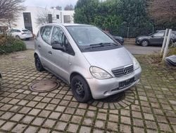 Silber Gebraucht 2000 Mercedes A140 Classic Van / Kleinbus | 500 € (Guter Preis)