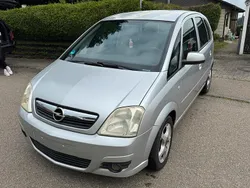 Silber Gebraucht 2007 Opel Meriva Van / Kleinbus | 1.000 € (Guter Preis)