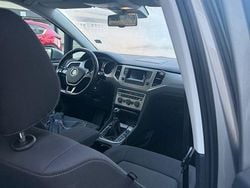 Grau Gebraucht 2015 VW Golf Sportsvan Comfortline Van / Kleinbus | 8.500 € (Superpreis)