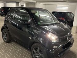 Schwarz Gebraucht 2017 Smart ForTwo Cabrio Cabrio | 9.000 € (Fairer Preis)