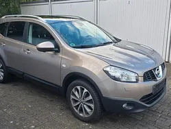 Braun Gebraucht 2012 Nissan Qashqai +2 Tekna SUV | 9.390 € (Fairer Preis)