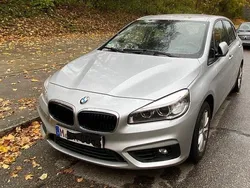 Silber Gebraucht 2014 BMW 218 Active Tourer Sport Line Van / Kleinbus | 14.500 € (Fairer Preis)